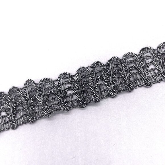 Free People Wide Delicate Lace Ribbon Choker Necklace Gold Tone 9-14 Inches - Picture 3 of 4